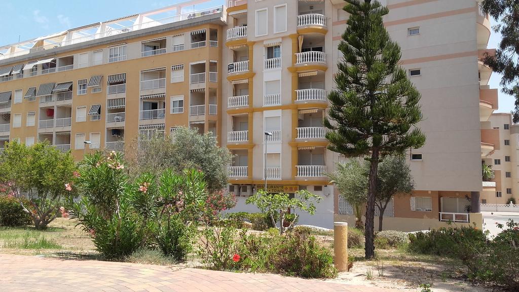 Apartamento Cervantes Guardamar del Segura Exterior photo